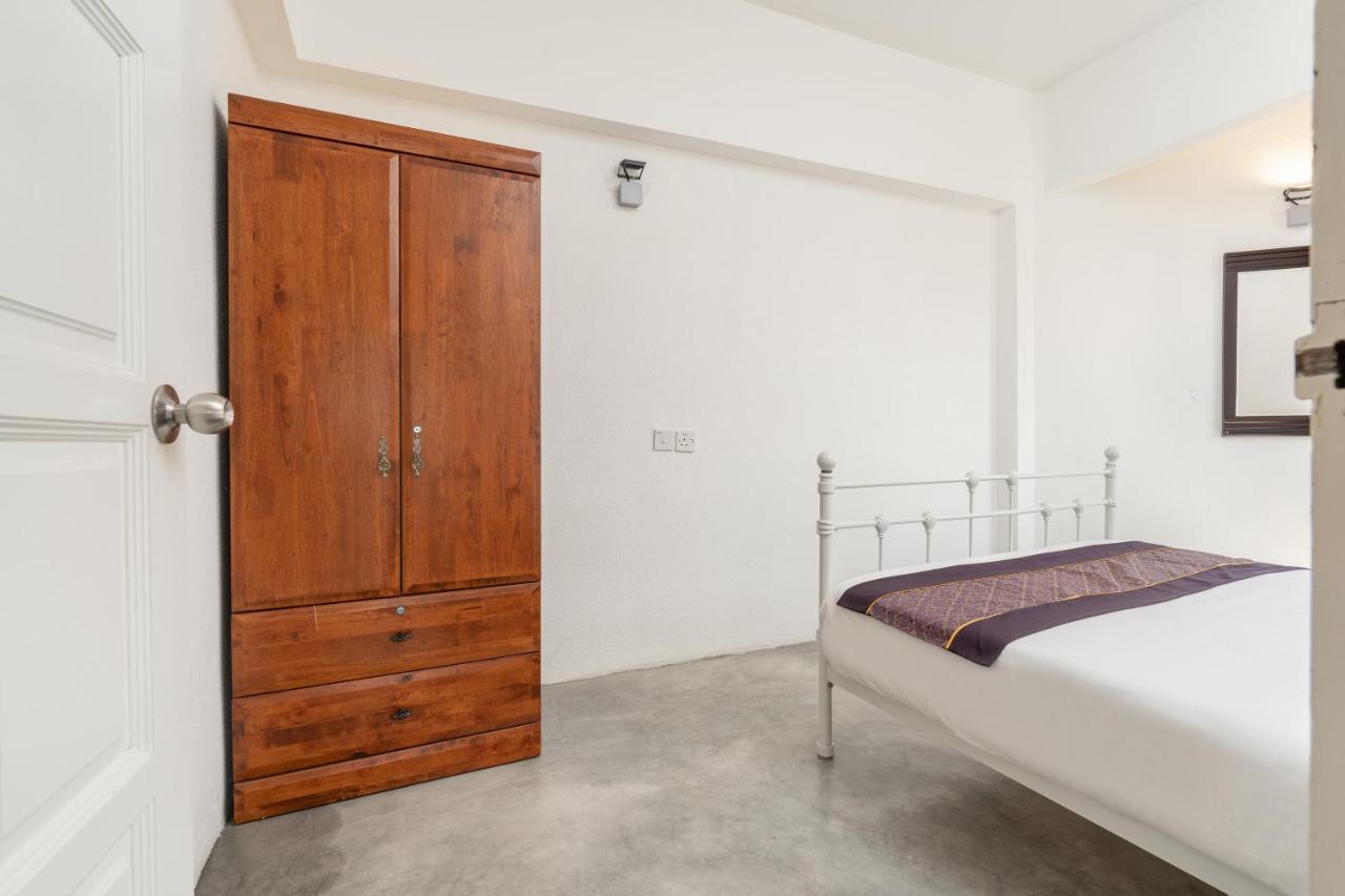 Pantai Seaview Resort Batu Ferringhi 1801 - 3 Rooms Экстерьер фото